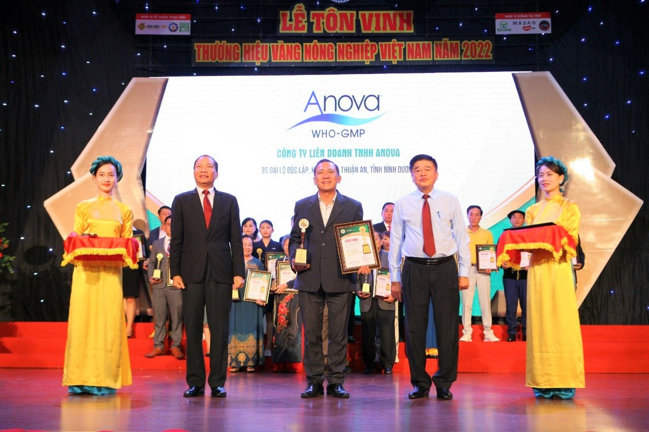 ANOVA JV PRODUCTS RECEIVED THE "VIETNAM AGRICULTURAL GOLDEN BRAND 2022" AWARD